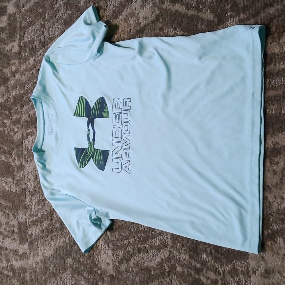Under Armour t-shirt